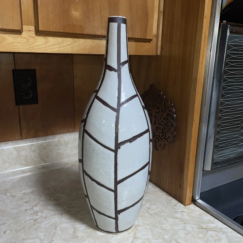 RARE SHAPE Vintage Formalities by Baum Brothers Geometric Crackle‎ Tall 18